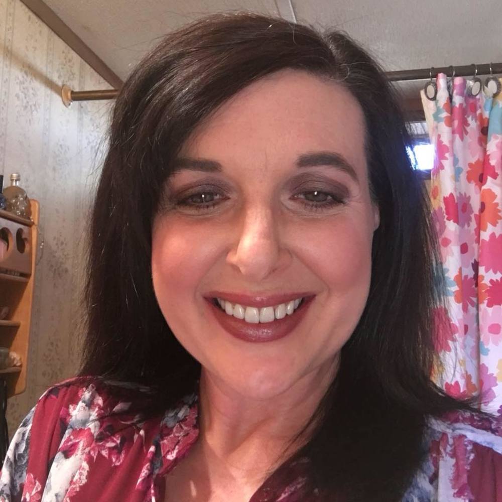 Meet your Posher, Julie